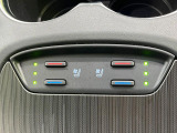 【シートヒーター&ベンチレーション】夏場は涼しい風でお尻や背中の熱やムレを防ぎ、冬はエアコンよりも早く温まってポカポカに!季節を問わず快適に過ごせます。