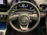 【純正革巻きステアリング】上質な革を使用することで、手にしっかり馴染みとても運転しやすいハンドルです♪