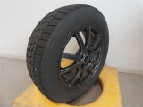 R5年式冬タイヤ185/65R15グッドイヤー製です。