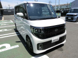 今話題のLEDランプが付いているので明るいですよ♪視界良好で安全確保!フォグライトも付いているのでより一層視界良好に!山道だって楽勝です★