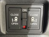 【両側パワースライドドア】スマートキーや運転席のスイッチで後席両側スライドドアの開閉が可能♪電動だから力を入れてドアを開ける必要が無く、小さなお子様でも簡単に開け閉めでき快適です♪