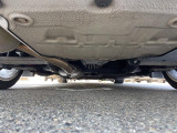 【下回り】目立つ錆や腐食もなくきれいな状態です!もちろん納車前には法定点検を実施致します!//