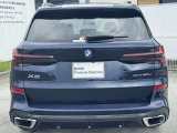 xDrive(4WD)になります。