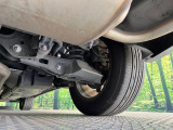 お車を安心してお乗りいただく為には、足回りの定期点検が欠かせません。サービスサポート(有償保証)では無料点検もご提供しており、安心のカーライフをお過ごしいただけるサポート体制が整っています。