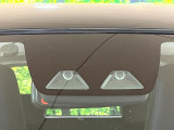 【スマートアシスト】走行中に前方の車両等を認識し、衝突しそうな時は警報とブレーキで衝突回避と被害軽減をアシスト。より安全にドライブをお楽しみいただけます。