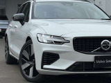 ◆ヘッドライト/VOLVOの代名詞ともいえるTシェイプのライトは、北欧神話のトールハンマーをイメージした意匠です