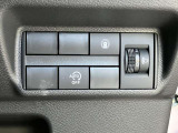 アイドリングストップ搭載!信号待ちなどの停車の際に自動でエンジンが停止してくれるので燃費の向上が期待できます♪
