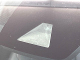 【トヨタセーフティセンス】走行中に前方の車両等を認識し、衝突しそうな時は警報とブレーキで衝突回避と被害軽減をアシスト。より安全にドライブをお楽しみいただけます。