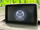 【マツダコネクトナビ】車内の雰囲気にマッチした一体型タイプのナビ。各種車輌設定やBluetooth再生等、様々な機能が楽しめます。直感的なダイヤル操作が可能で、使い勝手も良好です。