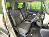 運転席シート廻りは使用感も少なく、良好な状態となっています。丁寧に使われていたことがよくわかりますね。