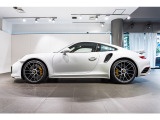 911ターボエアロキット装着です。