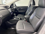 【車内ルームクリーニング済】専門スタッフにより車内はきれいにルームクリーニングを行っております。