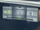◆【ETC】有料道路を利用する際に料金所で停止することなく通過できる、ETC車載器(ノンストップ自動料金収受システム機器)が装備されています。セットアップを行うことで利用可能になります。