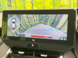 【パノラミックビューモニター】専用のカメラにより、上から見下ろしたような視点で360度クルマの周囲を確認することができます☆死角部分も確認しやすく、狭い場所での切り返しや駐車もスムーズに行えます。