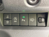 【車線逸脱抑制機能】高速道路走行時、車線からはみ出しそうな時にステアリングを制御し車線内を走行する様にアシスト。より安全な運転をサポートしてくれます!