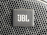 【JBL】ハリウッドの映画スタジオなどにも採用されているJBLスピーカー。また、車のアイデンティティーと音響的な特徴を考慮しているため、心地よい音を楽しめます♪