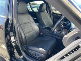 【 メモリー付パワーシート 】シートポジションがしっかり決まると、運転操作が楽になりますね♪微調整が可能なので、様々なシーンでも活躍できます。