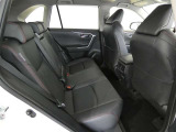 ゆとりある広々とした車内空間は、ドライブを始め買い物やレジャーなど、幅広く活躍します。一人でもみんなとでもお出かけを楽しみましょう!