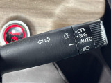 【オートライト(AUTO)】外の明るさをシステムが感知して、自動でヘッドライトが点灯します!ヘッドライトをつけ忘れを防ぐ便利機能です。