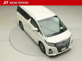 両側パワースライドドア付きだから、狭い駐車スペースなどでの乗り降りラクラク♪小さなお子さまのいるご家庭には嬉しい装備です。