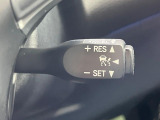 【レーダークルーズコントロール】高速道路での長距離走行が楽に!!自動で速度を保つクルーズコントロールが、衝突軽減システムと連携し、前方の車両を感知して車間を保つように速度調節してくれます!!
