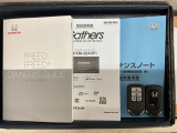 スマートキーは鍵をバッグに入れたままでもドアロックの開閉やエンジンのON・OFFができます。夜間や雨の日も鍵を探さなくて良いので便利です。