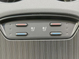 【シートヒーター&ベンチレーション】夏場は涼しい風でお尻や背中の熱やムレを防ぎ、冬はエアコンよりも早く温まってポカポカに!季節を問わず快適に過ごせます。