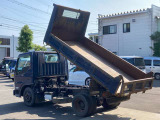 自社工場も敷地内にありますので、オイル交換などお車のアフターサービスもお任せください!