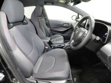 スタイリッシュな室内で運転もしやすいです♪使い勝手の良い配置も考えられています!!