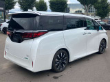 【GLIONグループ GSQUARE】の車輌をご覧頂き、誠にありがとうございます。お客様にピッタリなお車を弊社スタッフがご案内させて頂きます。