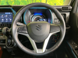 【純正革巻きステアリング】上質な革を使用することで、手にしっかり馴染みとても運転しやすいハンドルです♪