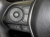 ステアリングスイッチ装備!運転しながら手元でオーディオの操作などができます。