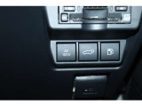 運転席右側の操作部です。パワーバックドア相場