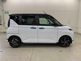 軽自動車、小型車を中心に常時300台展示車を御用意させて頂いております