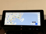 いまや必須装備「ナビゲーション」搭載!知らない場所に、スイスイッとドライブ。なんて便利な機能でしょうか?もう、これなしではハンドルを握れませんね!でも、運転中の操作は危険ですのでご注意ですね♪
