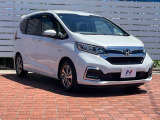 高透明度のガラス皮膜で撥水はもちろん、上質なツヤ・光沢を実現。紫外線や酸性雨から大切な愛車を保護し、色あせ・劣化を防止。「弾スプラッシュコート」、「弾プリミッサコート」からお選びいただけます。