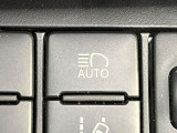 【オートマチックハイビーム】夜間の安全走行に役立つ便利な機能!先行車や対向車を検知し、ハイビームとロービームを自動で切り替えてくれます♪