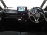 「NISSAN 認定中古車」です。ワイド保証1年付(期間中走行距離無制限)全国の日産サービス工場で保証が受けられます。ご購入後も1ヶ月または1,000km点検が無料で受けられます♪