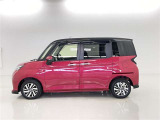 両側パワースライドドア付きだから、狭い駐車スペースなどでの 乗り降りラクラク!小さなお子さまのいるご家庭には嬉しい装備。