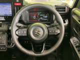 【純正革巻きステアリング】上質な革を使用することで、手にしっかり馴染みとても運転しやすいハンドルです♪