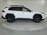 荷物をたっぷり載せて広々ドライビング♪夏でも冬でも、アウトドアやショッピングを思い切り楽しみましょう!