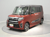 【ナナメ正面】見晴らしの良い運転席で視界が広く、狭い路地でのすれ違いも安心。日々の移動がもっと楽しくなるデザインです。