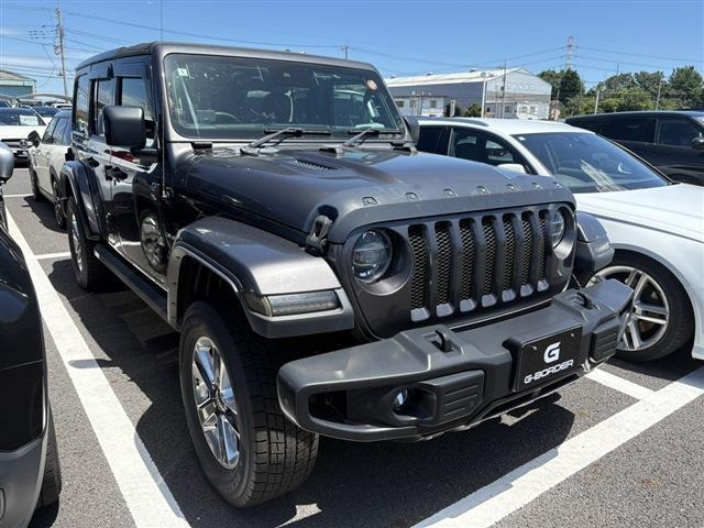 ラングラー アンリミテッド サハラ 3.6L 4WD 禁煙車 純正8.4インチナビ バックカメラ