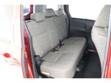 ■車内クリーニング■専門スタッフが見えないところまで徹底洗浄!車内のニオイもリフレッシュ!目に見えないところまで美しくがモットーです。だから、当店の中古車は内装にも自信があります!