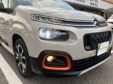 LEDヘッドライトに変わっておりますので夜間走行も安心です。