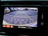 お車選びをお楽しみ頂けるよう、在庫車の展示スペースを十分に確保しております。