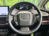 【純正革巻きステアリング】上質な革を使用することで、手にしっかり馴染みとても運転しやすいハンドルです♪