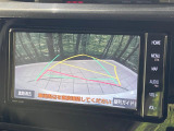 【バックカメラ】駐車時に後方がリアルタイム映像で確認できます。大型商業施設や立体駐車場での駐車時や、夜間のバック時に大活躍!運転スキルに関わらず、今や必須となった装備のひとつです!