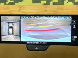 【360&deg;ビューモニター】専用のカメラにより、上から見下ろしたような視点で360度クルマの周囲を確認することができます☆死角部分も確認しやすく、狭い場所での切り返しや駐車もスムーズに行えます。