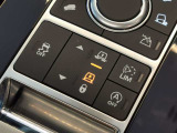 【電子制御エアサスペンション】ドライブモードを選択するとモードにあった車高になりお客様の負担を軽減致します。オプション内にアダプティブダイナミクスも含まれます。